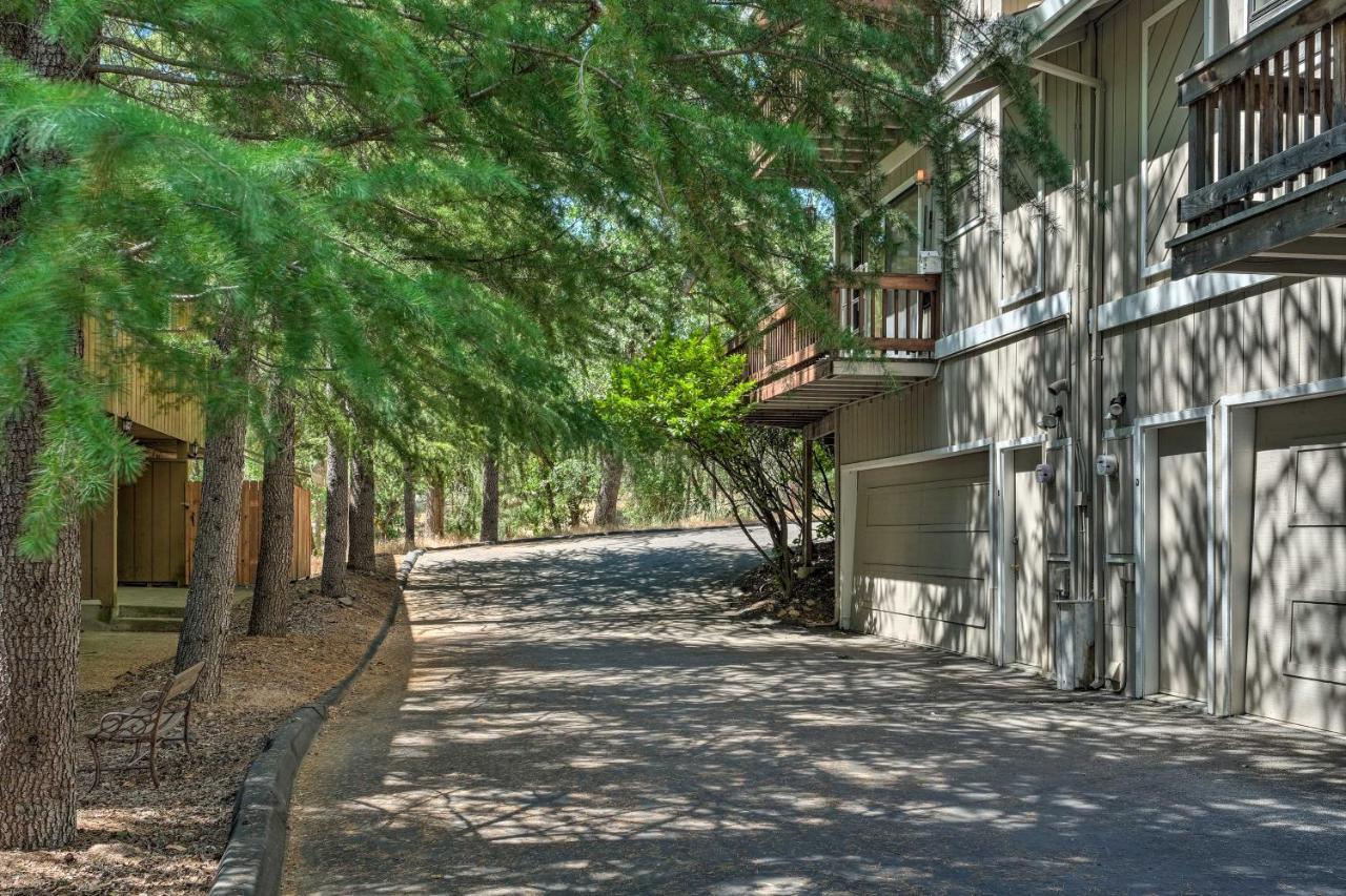 Pine Mountain Lake Haven With Spacious Deck! Groveland Exterior photo