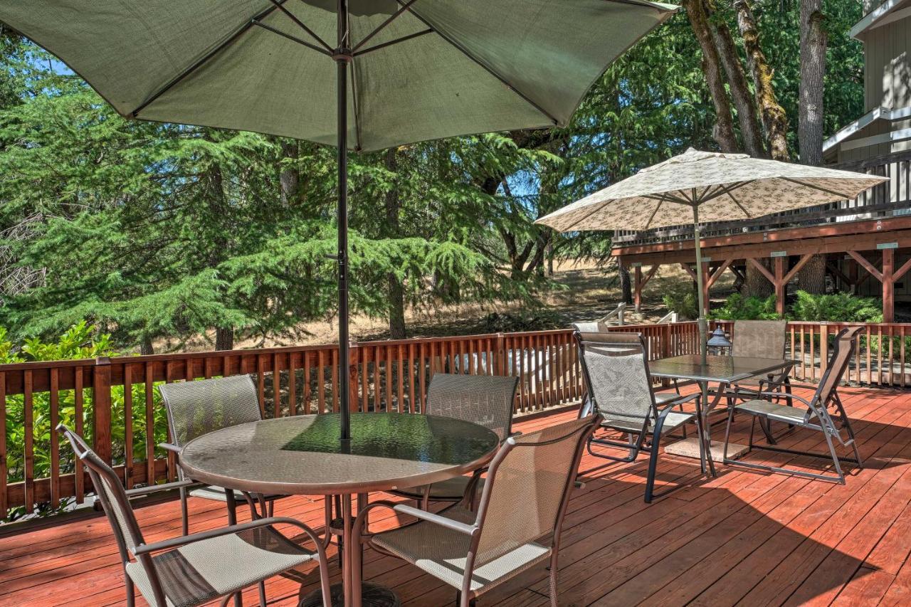 Pine Mountain Lake Haven With Spacious Deck! Groveland Exterior photo